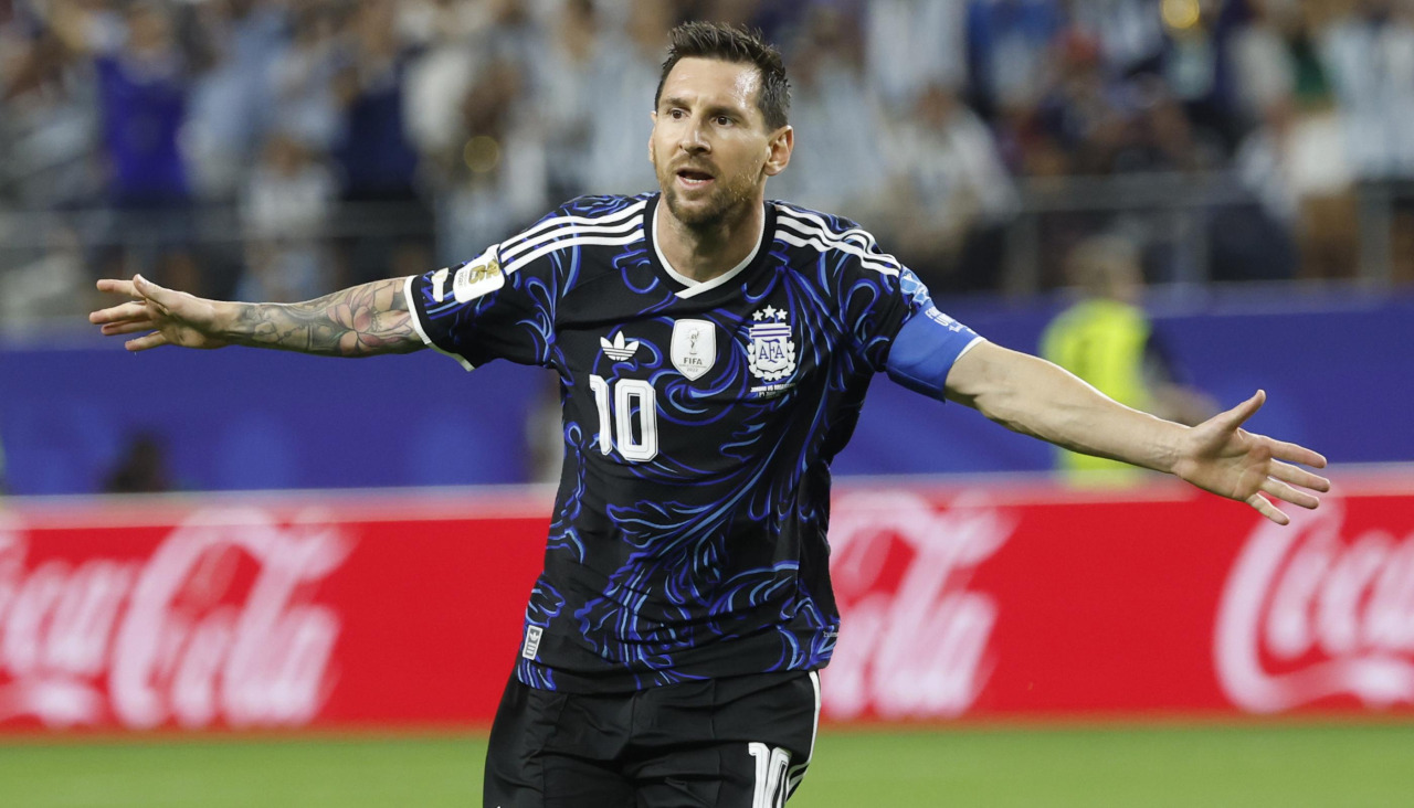 Messi celebra su tanto ante Jordania