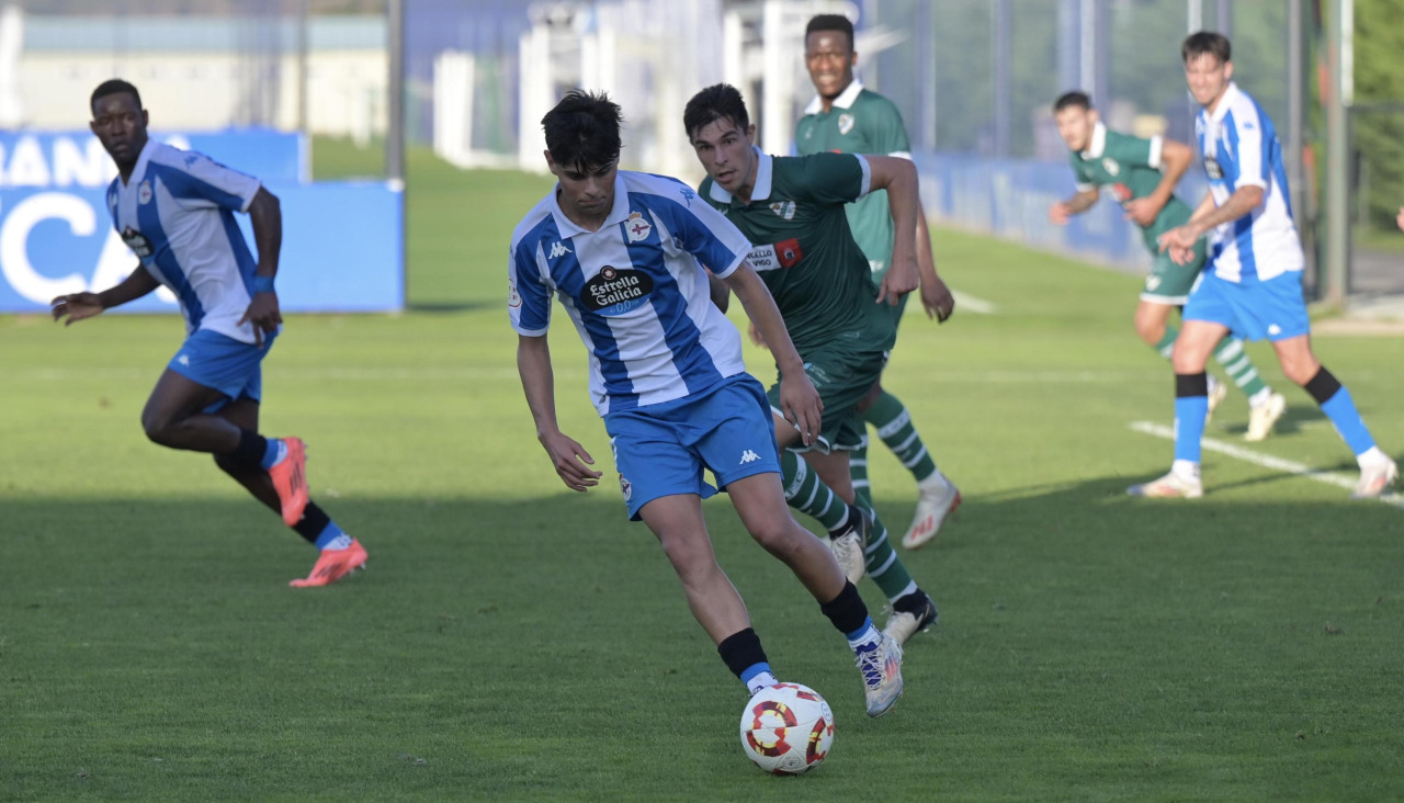 Hugo Villaverde en el Fabril-Coruxo de la temporada 2024-25