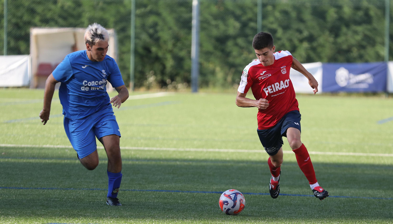 Iván Calvo, centrocampista del Negreira, durante la final de la Copa Diputación de A Coruña