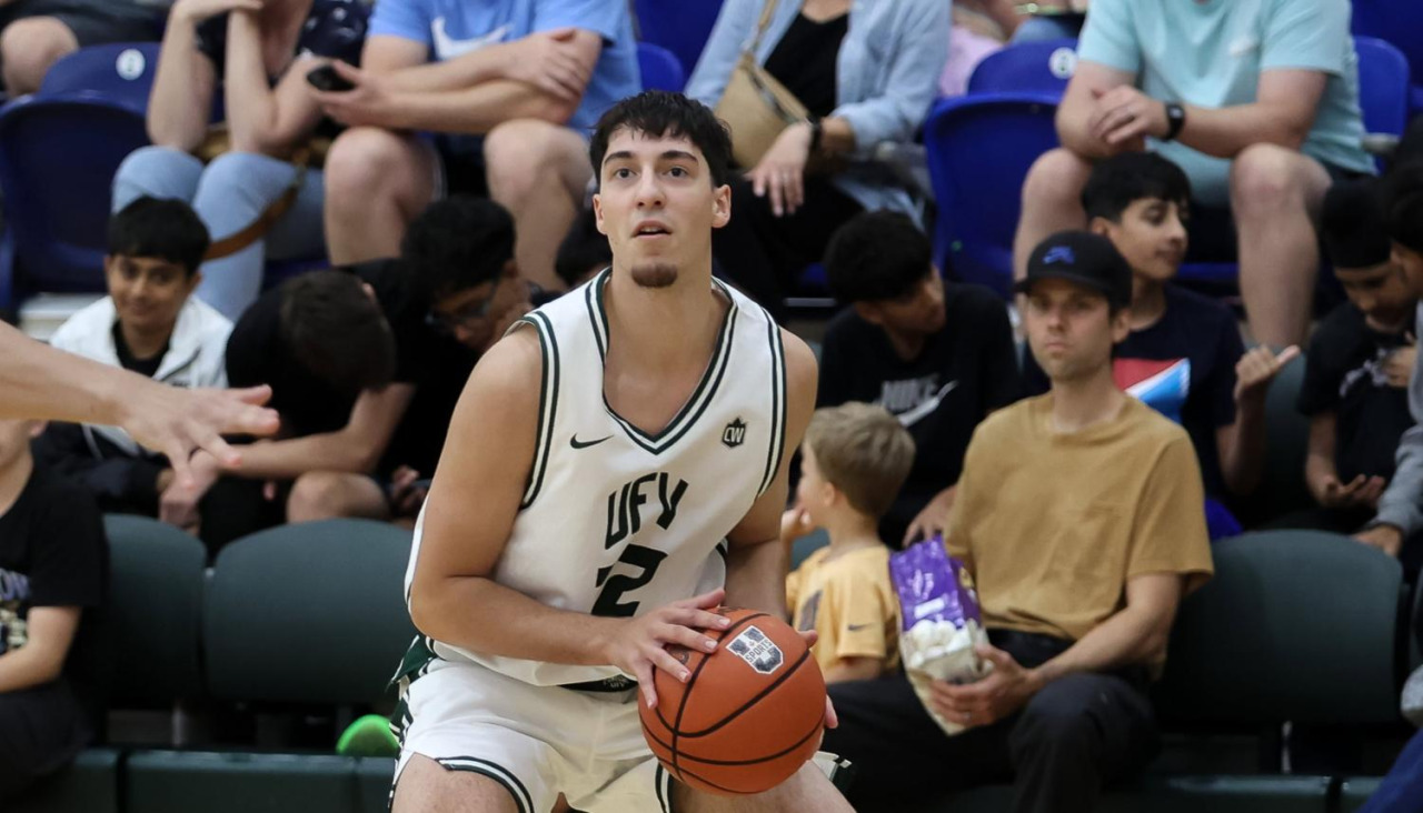 Teo Martínez durante uno de sus primeros partidos con UFV Cascades