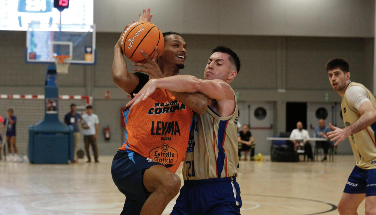 Alonzo Verge durante el Obradoiro-Leyma en Vilagarcía