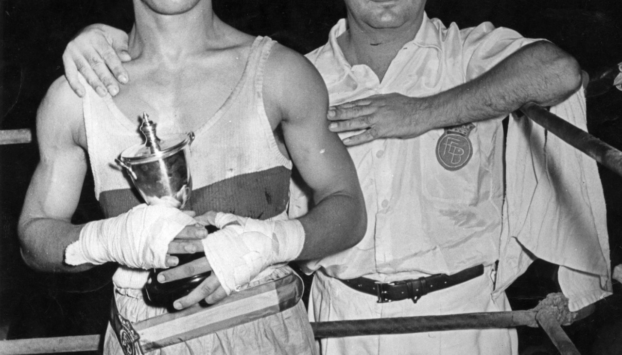 1944 Alejos campeo n de espan a de boxeo 14114136