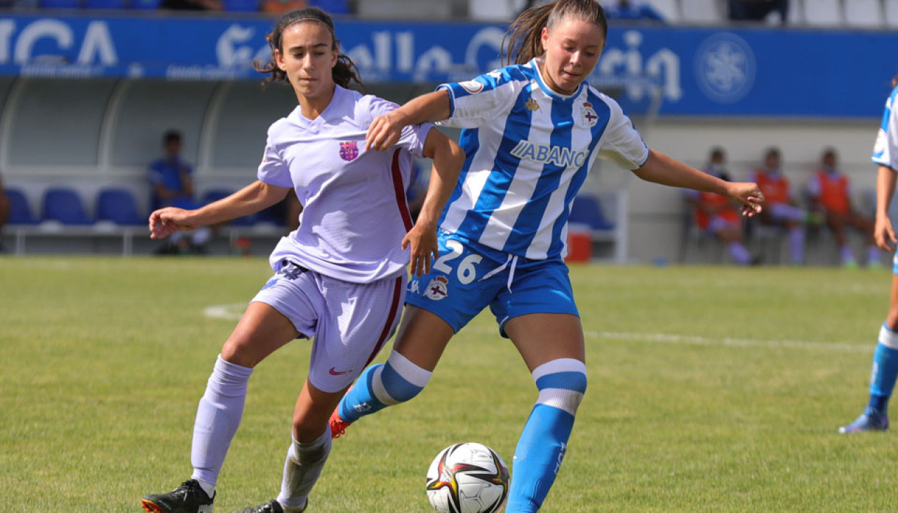 Aroa Guerra, delantera del Deportivo Abanca, durante el primer partido de liga del pasado curso ante el Barcelona B Patricia G. Fraga
