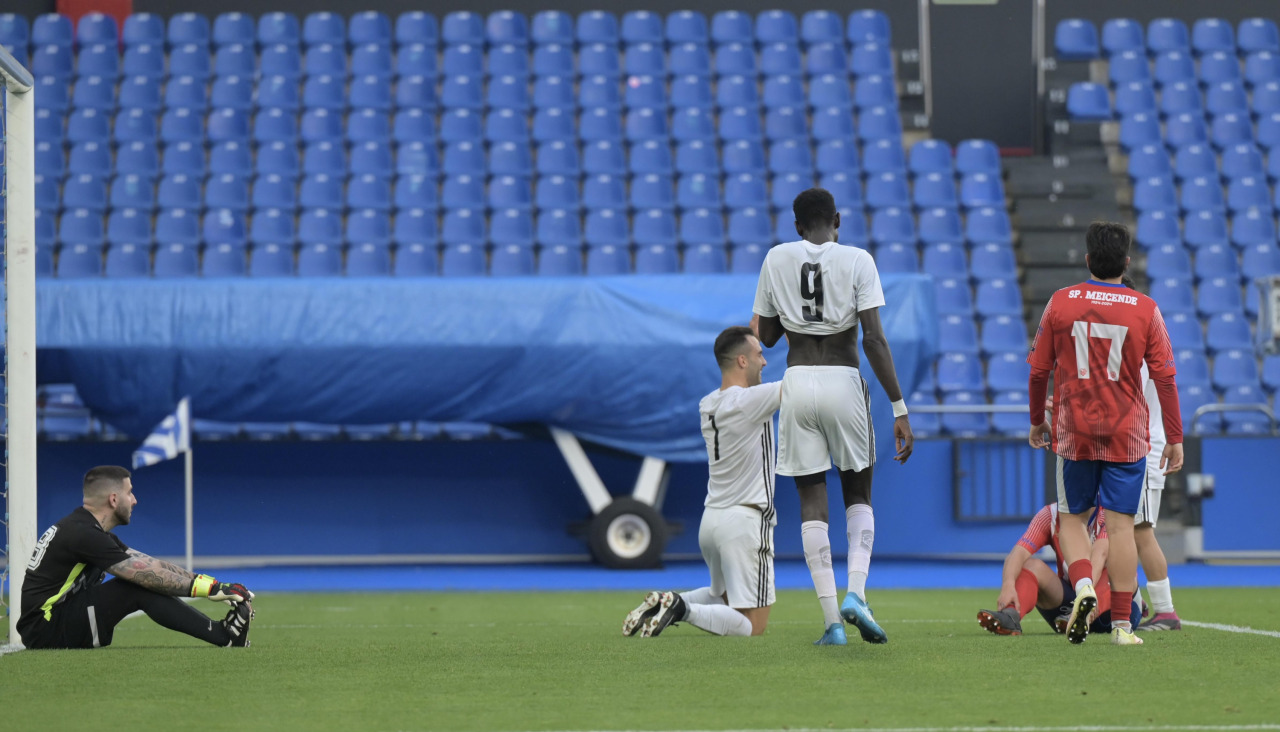 Celebracion gol cano