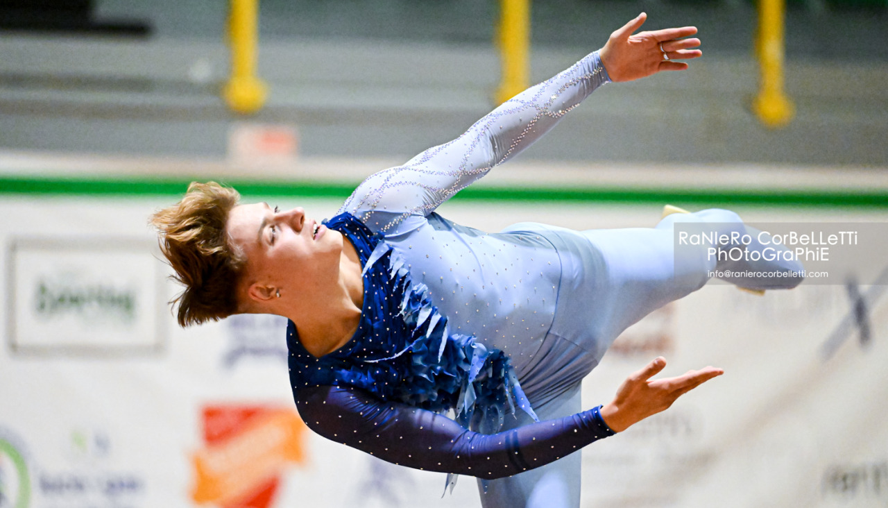 Lucas Yu00e1u00f1ez patinaje artu00edstico europeo 2024 (2)