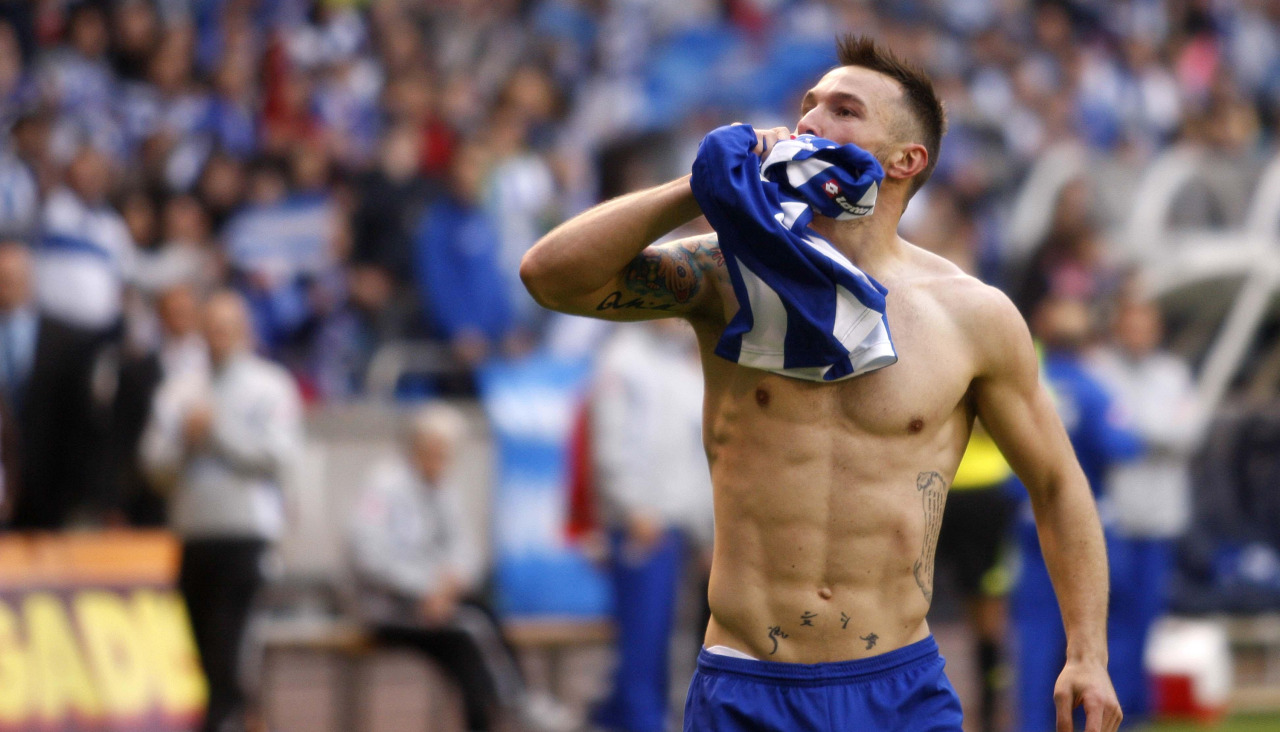 Xisco celebra su gol ante el Huesca que selló el ascenso a Primera en mayo de 2012