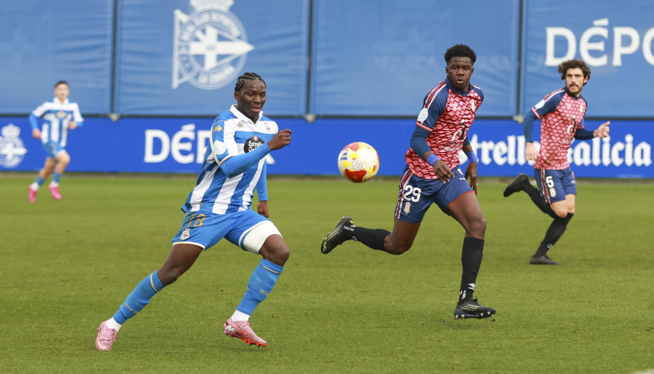 Dipanda estrenó su cuenta realizadora con el Fabril en el último partido de 2025, frente al Ávila en Abegondo
