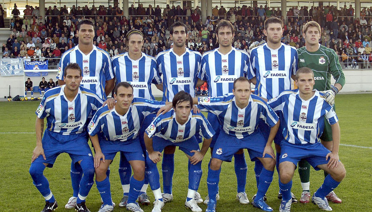 Once inicial del Fabril que empató ante el Lugo (1-1) en Abegondo el 10 de noviembre de 2007. De pie, de izquierda a derecha: Aridane, Iván Carril, Pita, Chapi, Juanan y Fabricio. Agachados: Jairo, Iván Pérez, Juachi, Laure y Álex Bergantiños