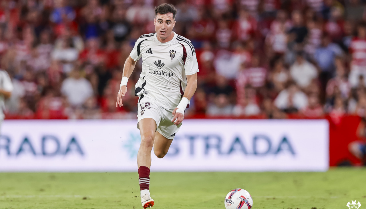 Morcillo, en acción con el Albacete