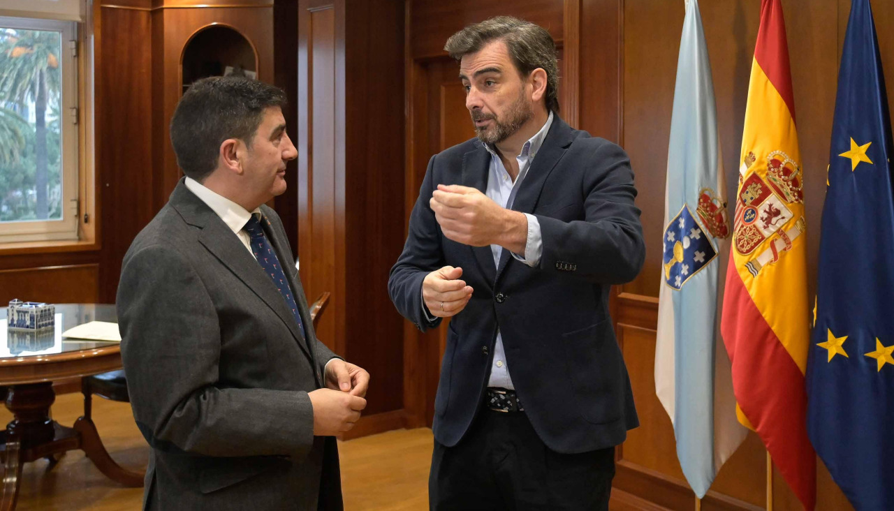 El conselleiro Diego Calvo y el Delegado del Gobierno Pedro Blanco en la reunión de este jueves