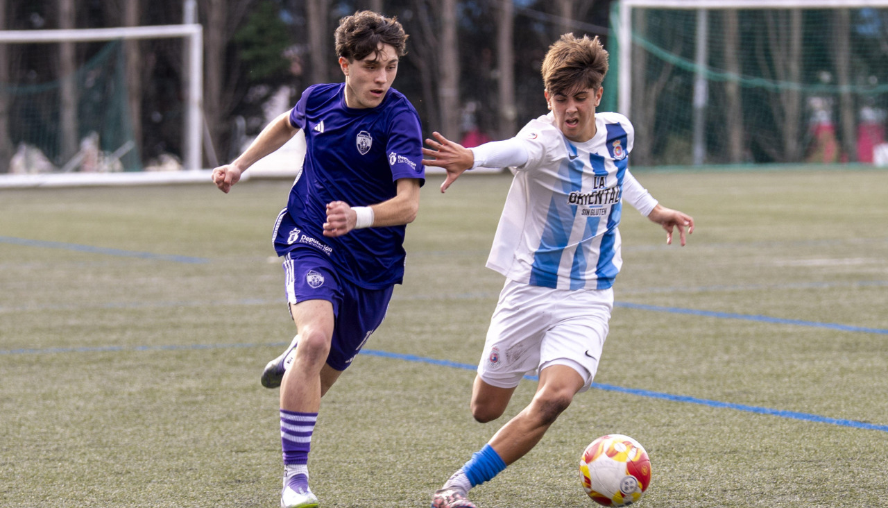 Montañeros-Gimnástica Torrelavega cuando los coruñeses aún jugaban en A Grela