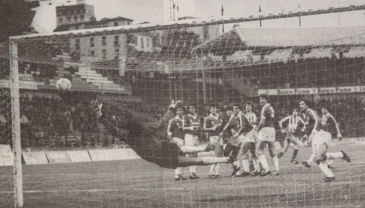 Goles de Agulló al Recreativo