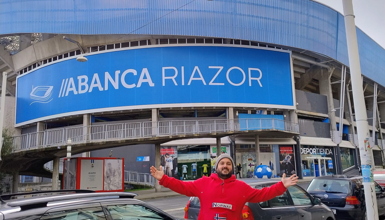 Yosua, en una de sus visitas a Riazor