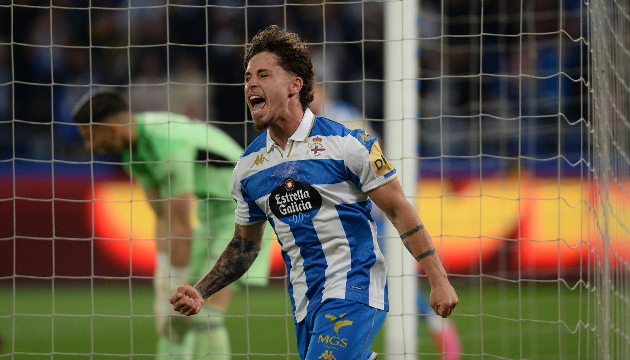 Mario Soriano celebra su gol ante el Mirandés