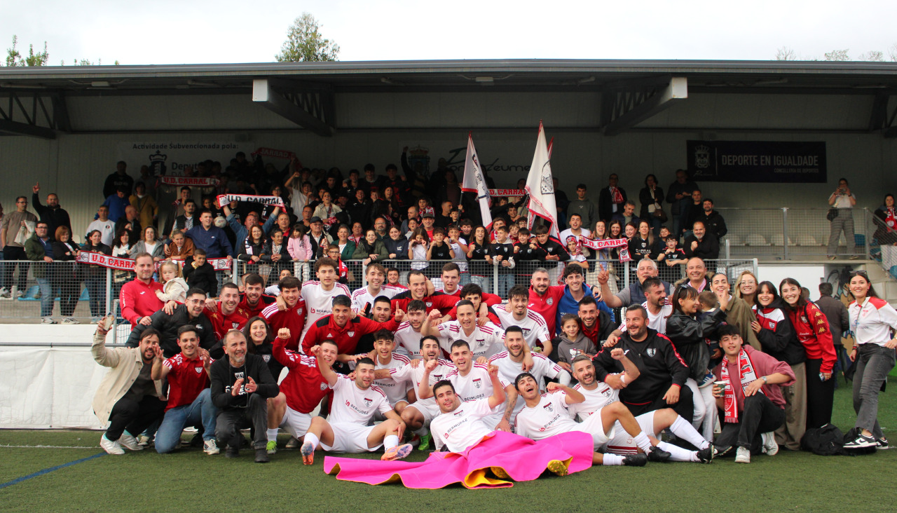 Celebración del ascenso del Carral