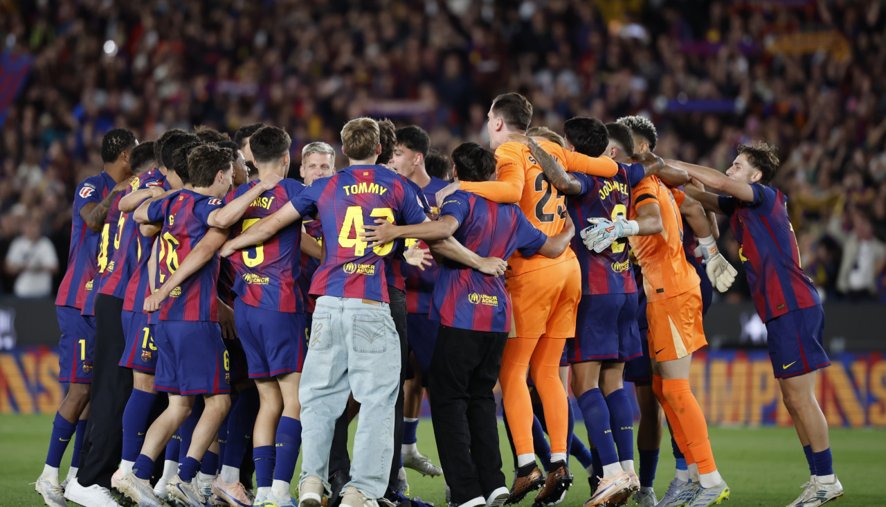 El Barça celebra el título de liga en el Camp Nou