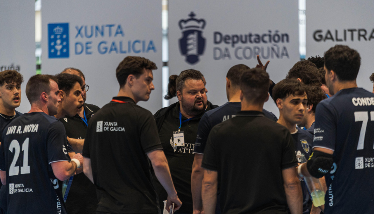 Nando González da instrucciones contra Anaitasuna