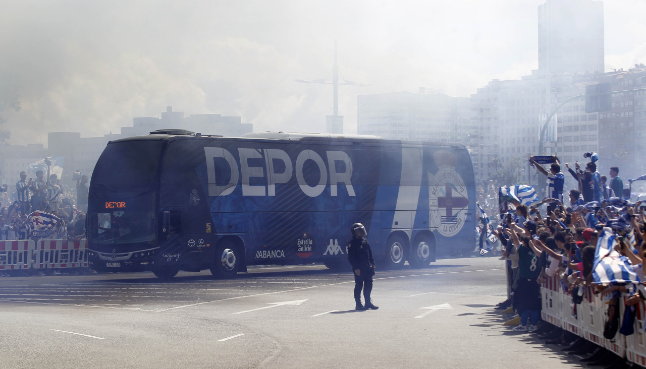 Imágenes del recibimiento al Deportivo para el encuentro con el Andorra