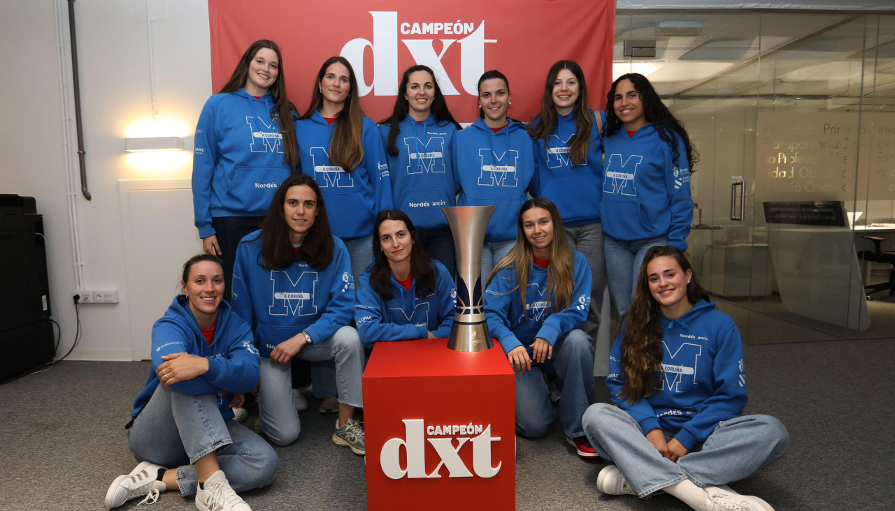 Maristas visita la redacción de DXT Campeón