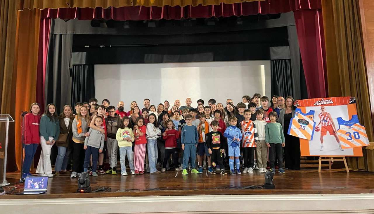Homenaje a Álex Hernández en el colegio Salesianos