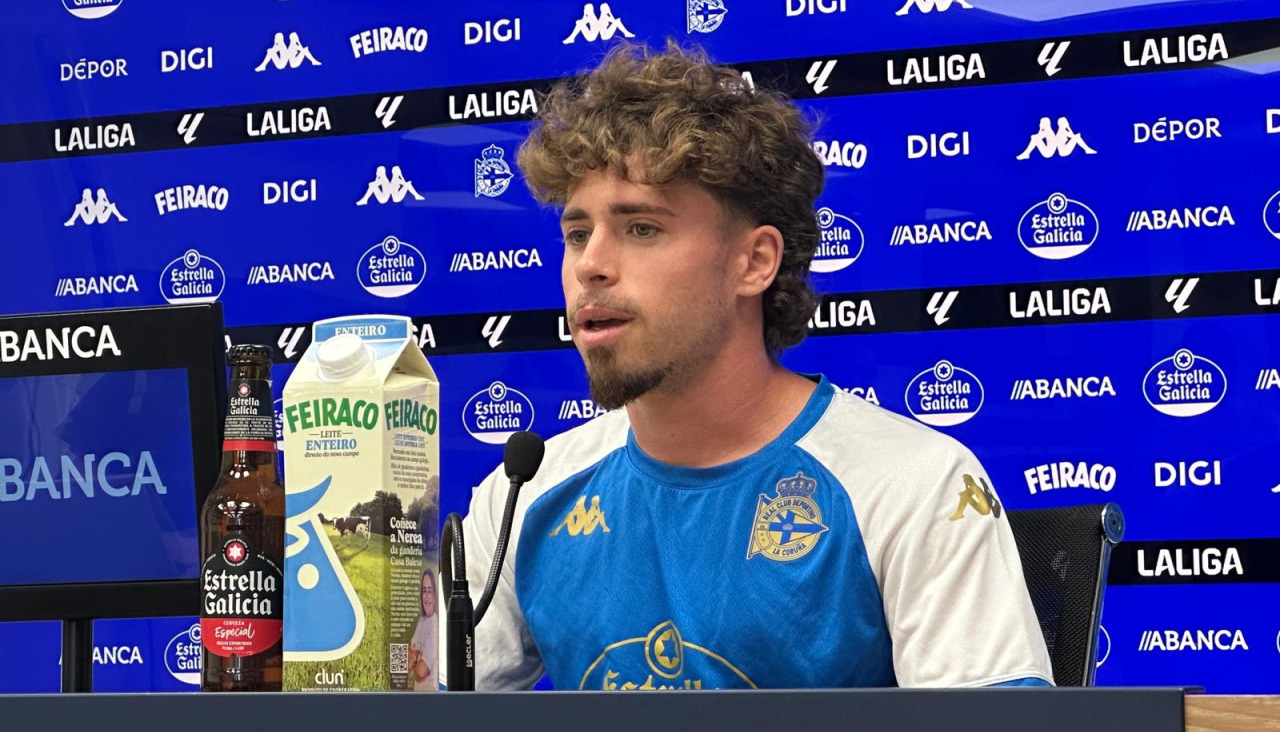 Mario Soriano en la sala de prensa de Abegondo