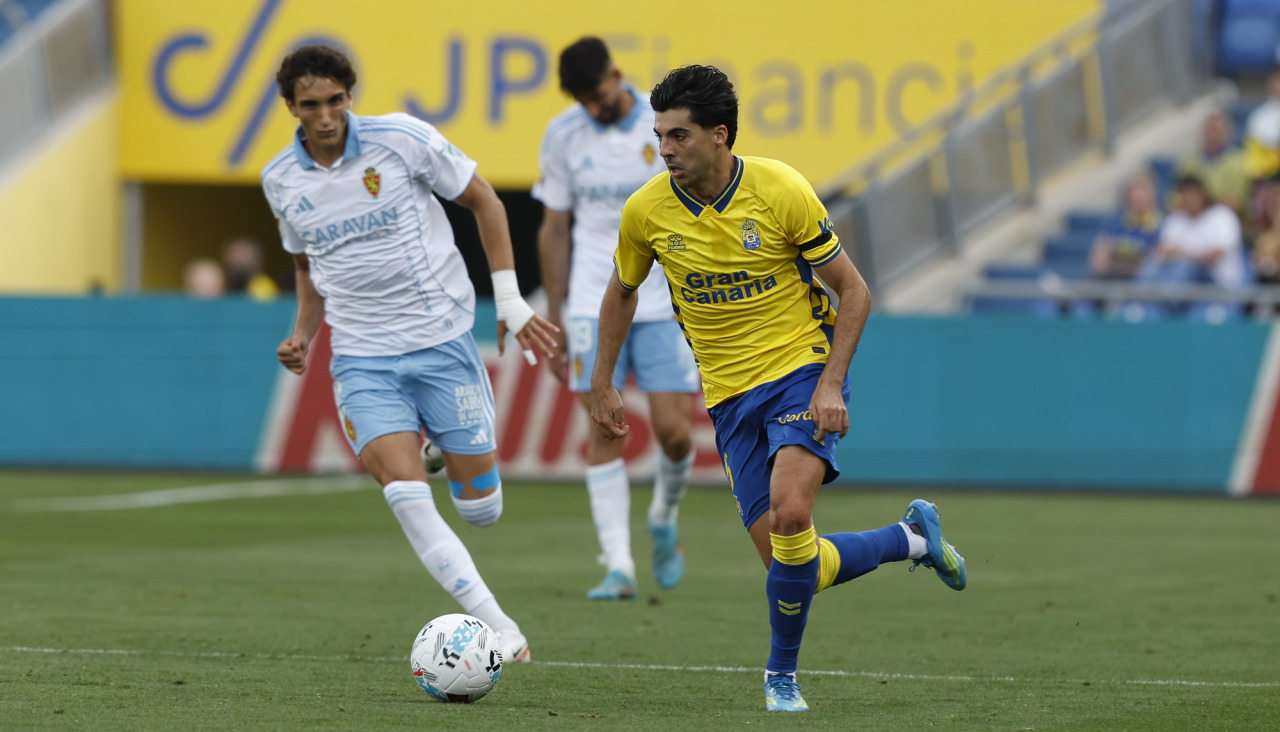 Partido entre la UD Las Palmas y el Real Zaragoza