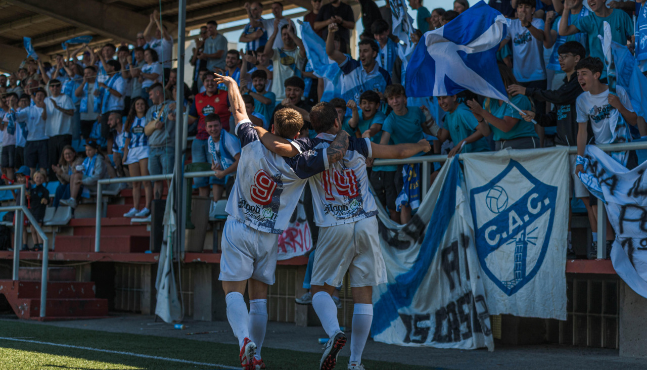 Celebración de un gol del Atlético Castros