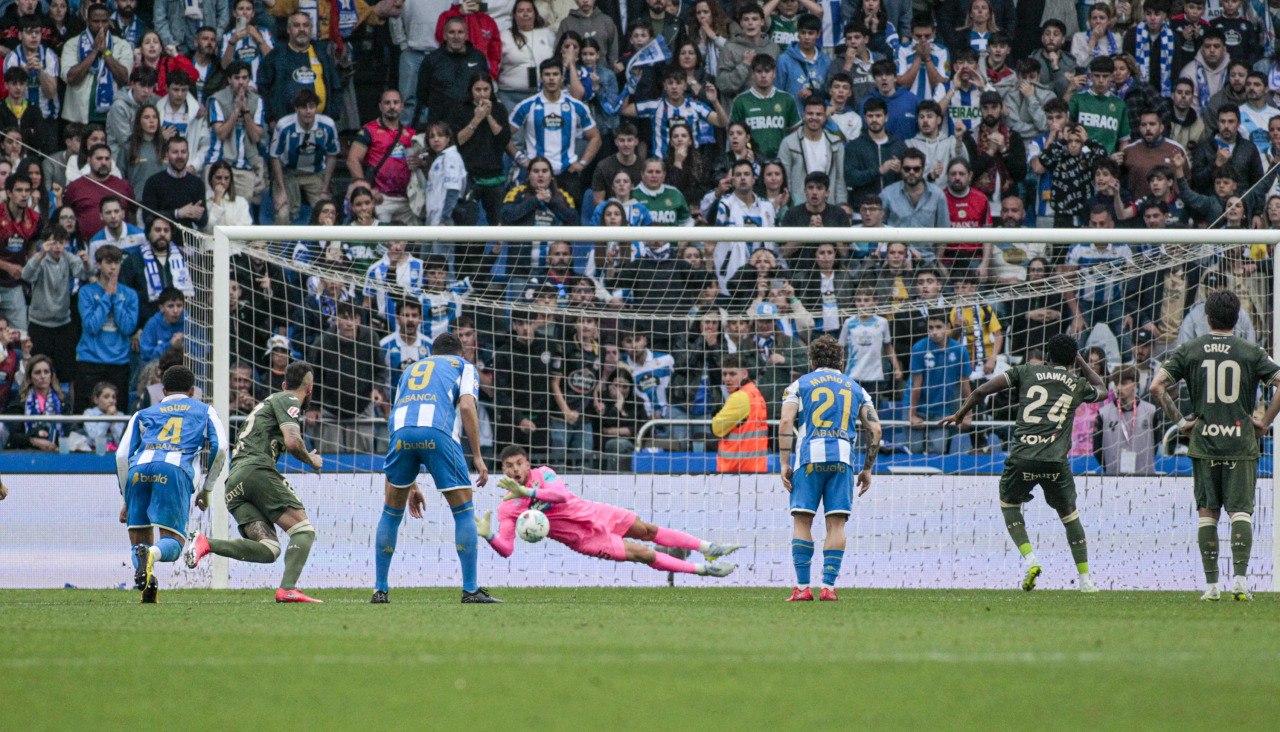 Ferllo parando el penalti de Diawara