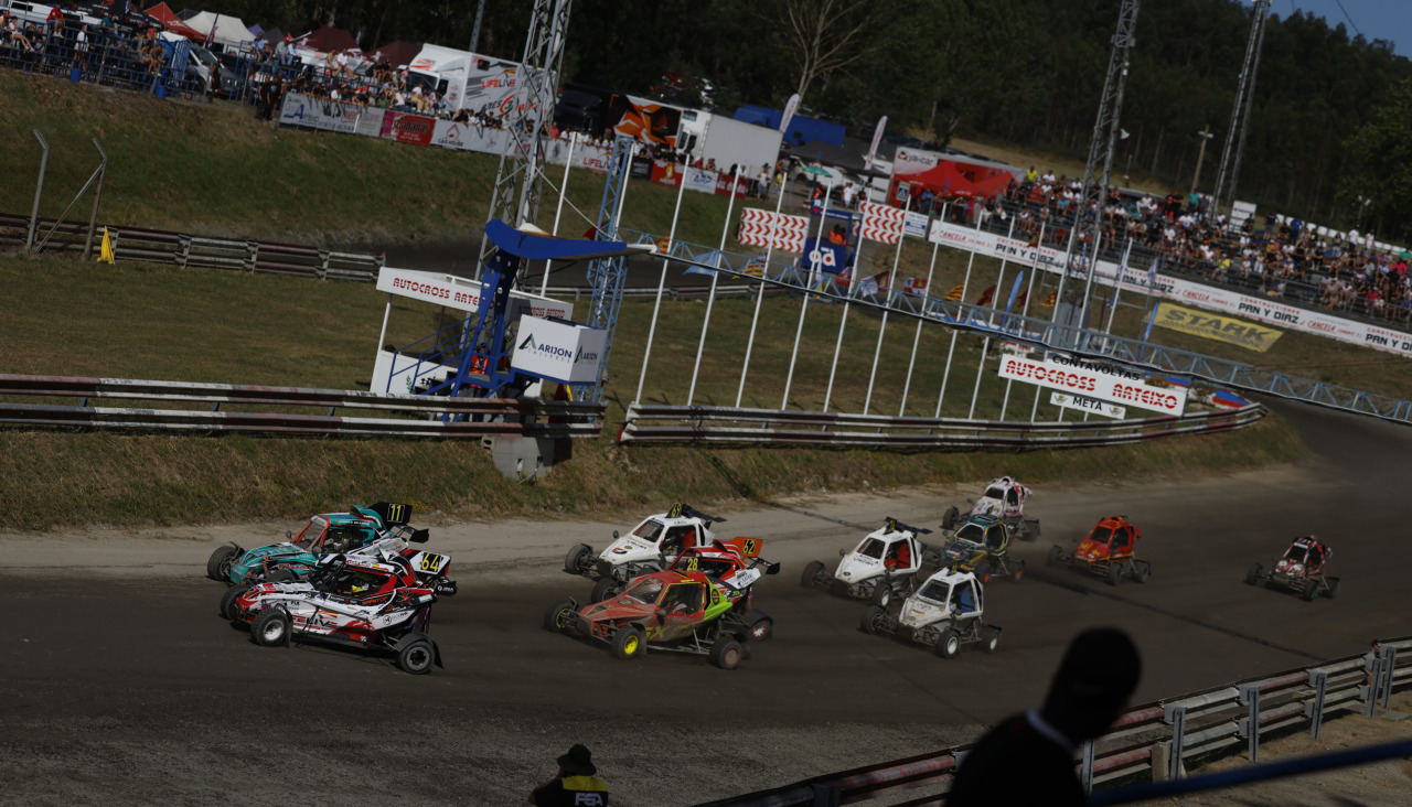 Imagen de una carrera de la prueba arteixana del Campeonato Gallego