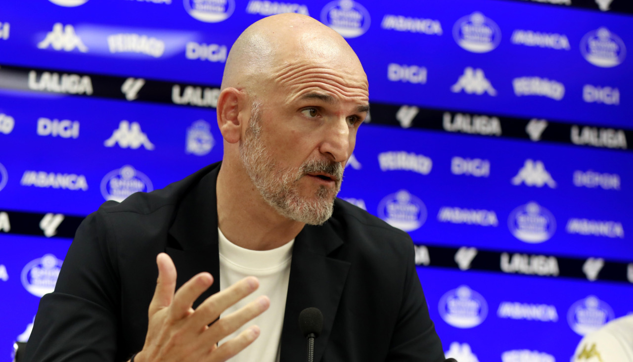 Fernando Soriano en sala de prensa en la temporada pasada