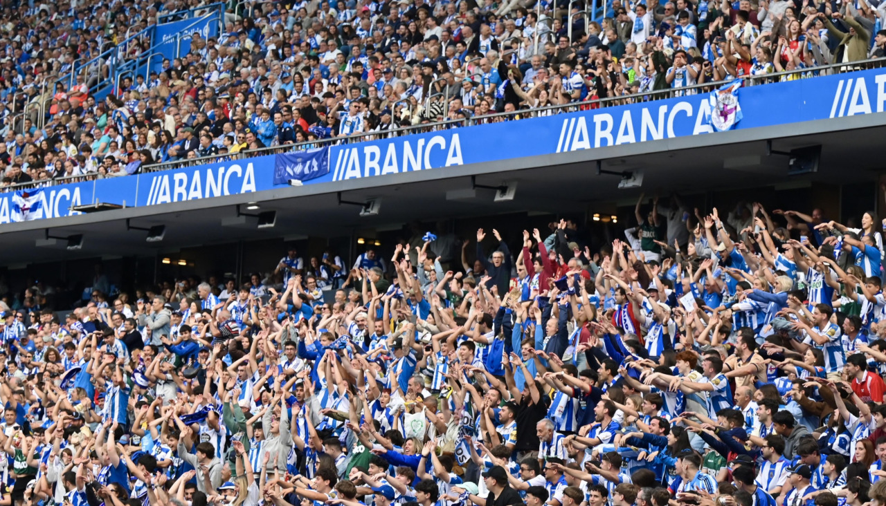 La afición del Deportivo contra Las Palmas en Riazor