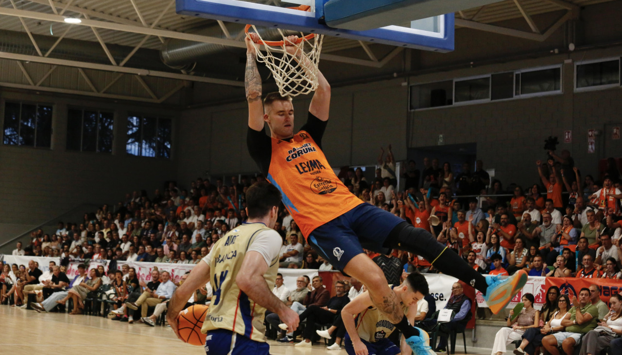 Dino Radoncic durante el Obradoiro-Leyma en Vilagarcía