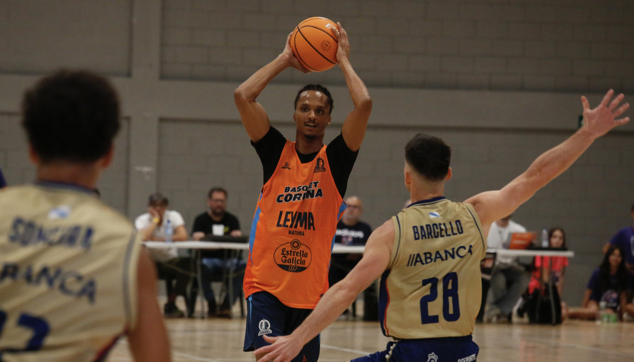 Alonzo Verge durante el Obradoiro-Leyma en Vilagarcía