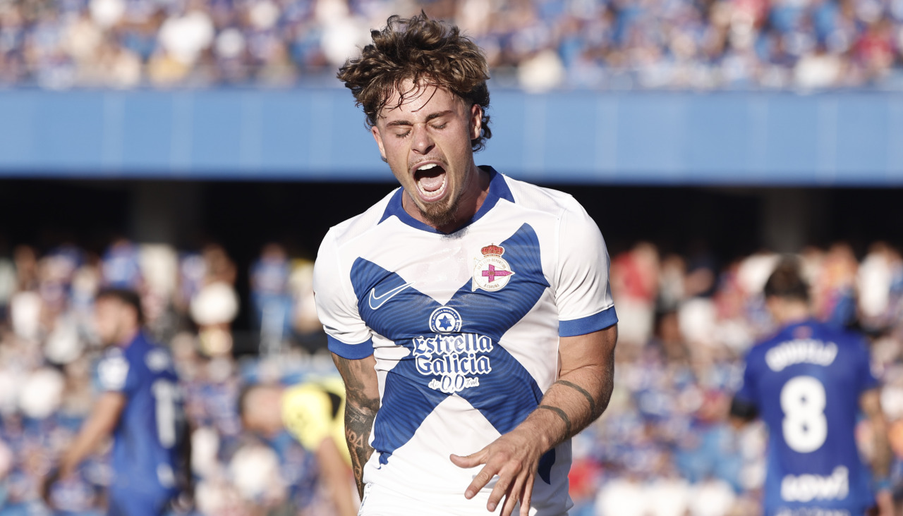 Mario Soriano se lamenta de una ocasión fallada ante el Getafe