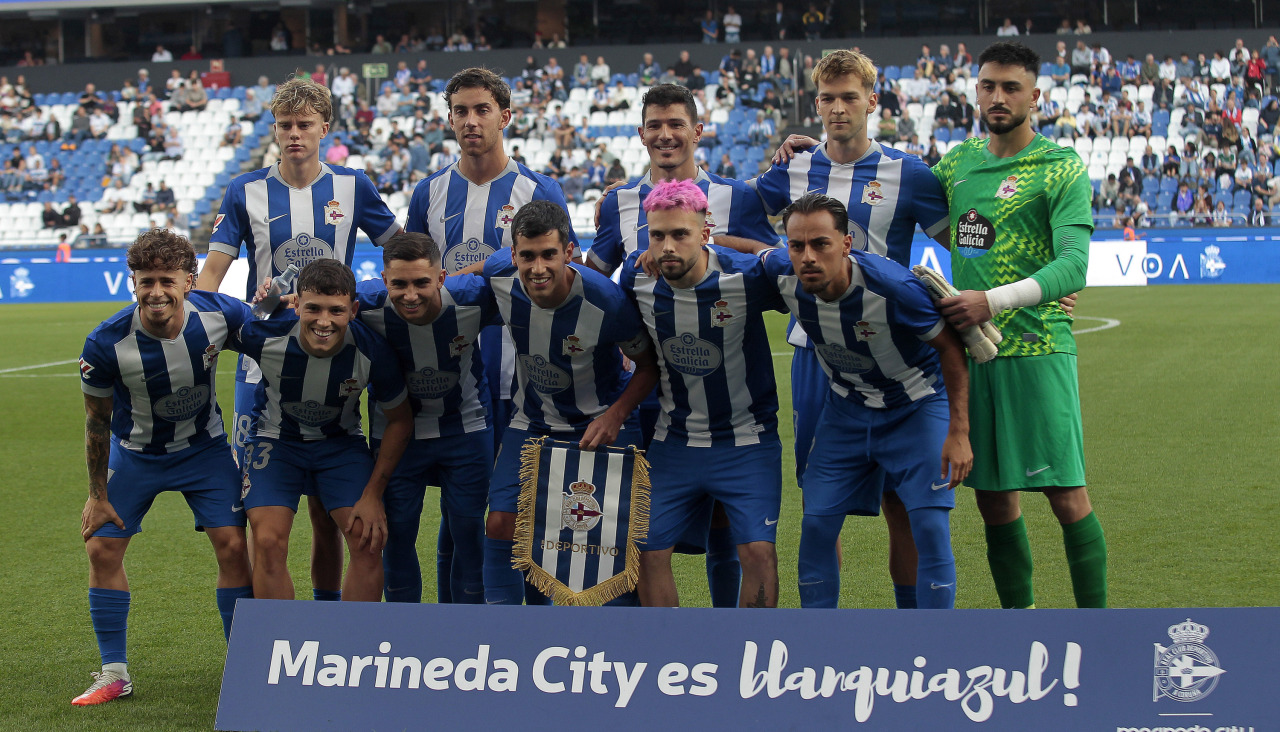 Formación inicial del Deportivo en el amistoso ante el Oporto