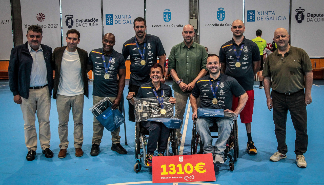 Homenaje a los integrantes del ICB Coruña campeones del Mundo