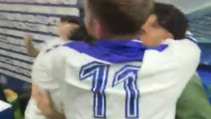 El Silva celebra la permanencia tras el final del Badalona-Compostela