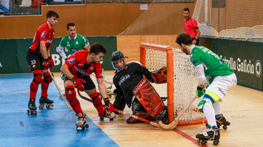 Un lance del duelo de la octava jornada entre el Liceo y el Reus Deportivo