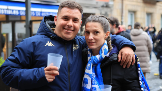 Miles de aficionados disfrutaron de una gran jornada de fútbol, tanto en la previa como en las gradas de El Molinón