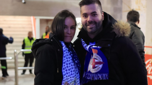 Miles de aficionados disfrutaron de una gran jornada de fútbol, tanto en la previa como en las gradas de El Molinón