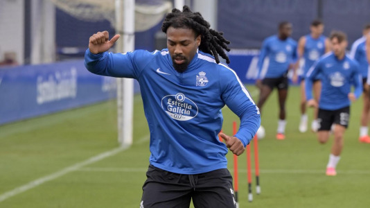 Primer entrenamiento de Adama Traoré en Abegondo
