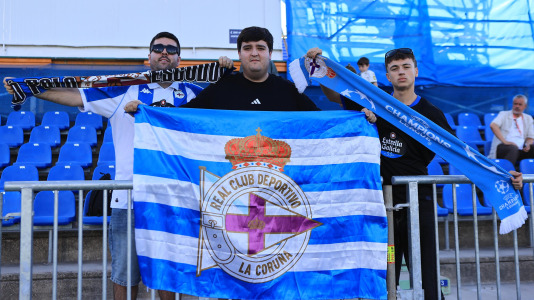 La afición blanquiazul no quiso perderse el duelo en el Coliseum