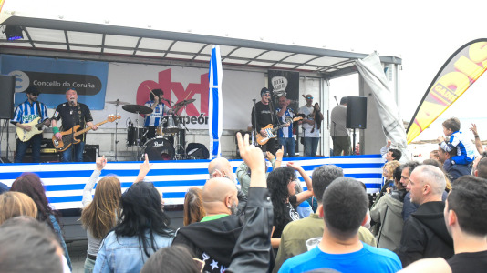 La fiesta del ascenso del Depor @ Mónica Arcay (7)