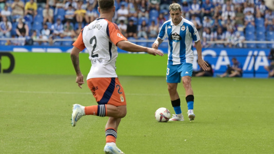 Debut del Depor ante el Oviedo @Javier Alborés (40)