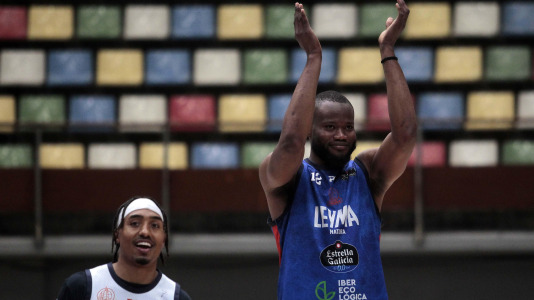 Entrenamiento a puerta abierta del Leyma en el Colisuem @Quintana (5)