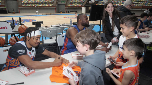 Entrenamiento a puerta abierta del Leyma en el Colisuem @Quintana (51)
