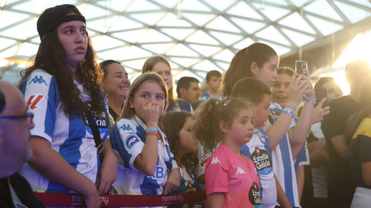 Presentación de las camisetas del Dépor FOTO Germán Barreiros (17)