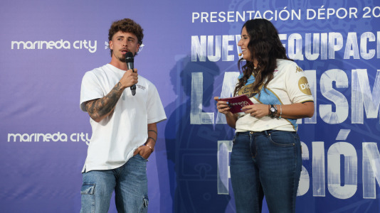 Presentación de las camisetas del Dépor FOTO Germán Barreiros (24)