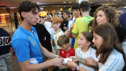 Presentación de las camisetas del Dépor FOTO Germán Barreiros (27)