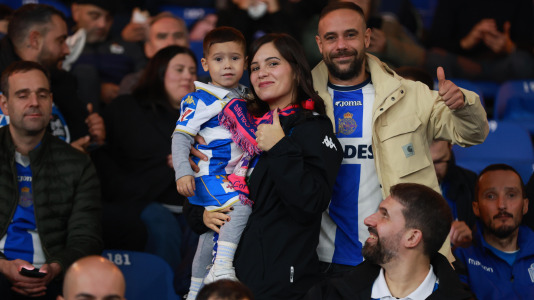 Más de 25.000 aficionados asistieron a Riazor para ver el Deportivo-Cultural